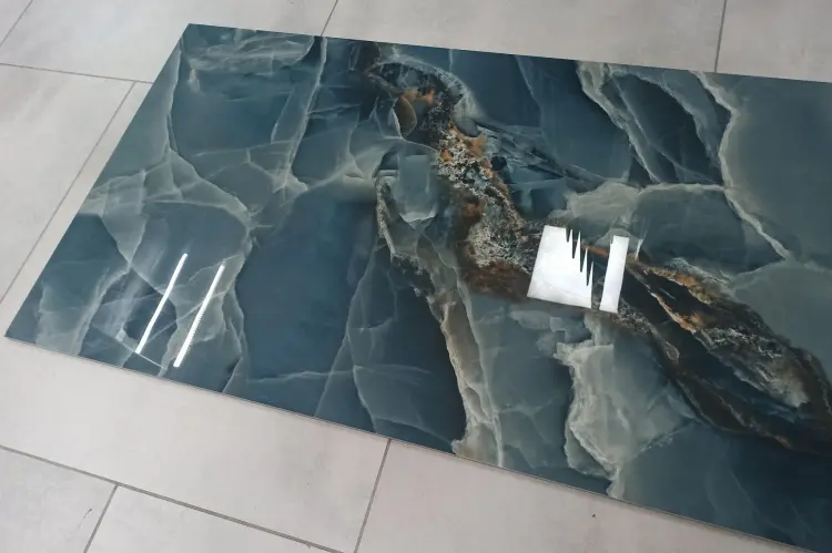 ONYX BLUE 3.jpg