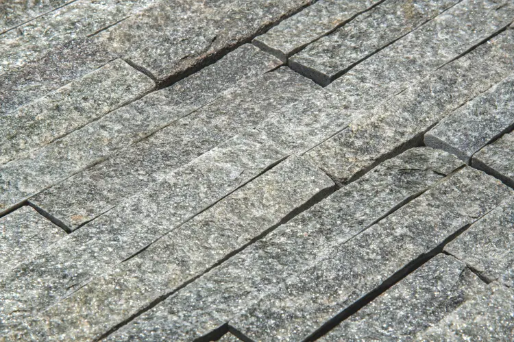 quartz-green-10x35-6_big.jpg